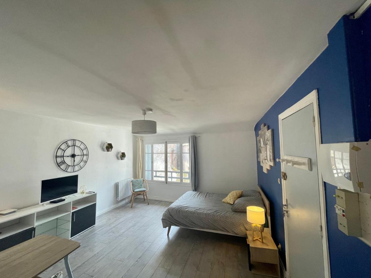 Appartement Entier Moissac Centre 30 M2 Calme Avec Cour Interieure Pour Velos A 50M Du Marche De Moissac Exterior foto